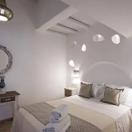 Navy Blue * Ornos (Mykonos)