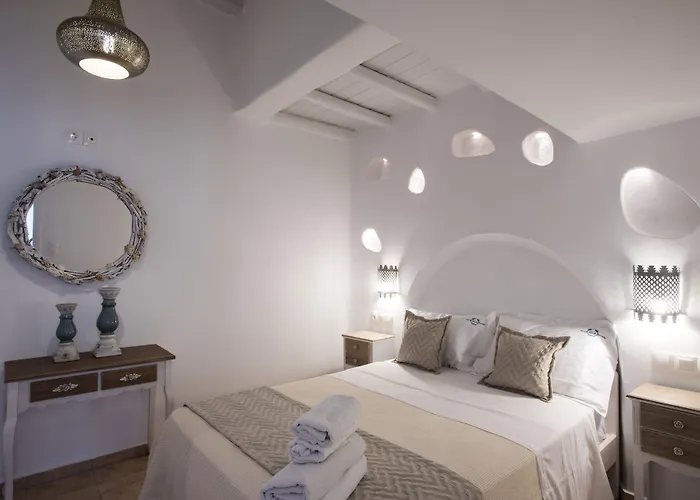 Navy Blue * Ornos (Mykonos)