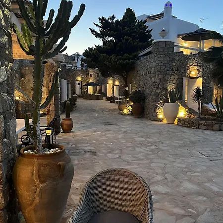 Navy Blue * Ornos (Mykonos)
